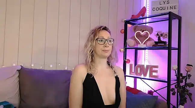 Snapshot of Lyscoquine chatting on March 2025 01:04:02 PM Lyscoquine online show from March 2025 01:04:02 PM