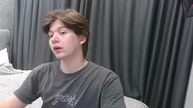 W N G S online show from September 2025 01:42:02 AM