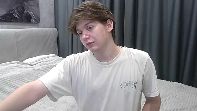 W N G S online show from October 2025 04:49:01 PM