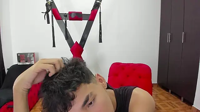 Snapshot of Harry_LatinBoy chatting on January 2025 01:42:02 AM Harry LatinBoy online show from January 2025 01:42:02 AM