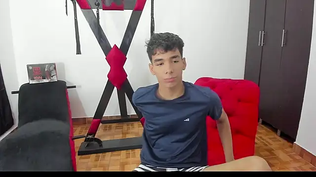 Snapshot of Harry_LatinBoy chatting on January 2025 11:18:02 PM Harry LatinBoy online show from January 2025 11:18:02 PM