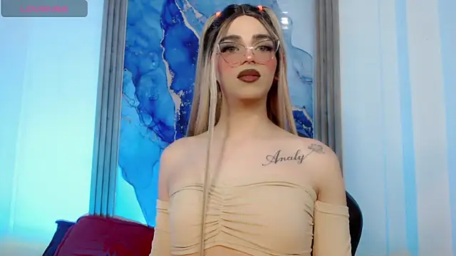 Snapshot of Alessa_mullen chatting on October 2025 03:14:01 AM Alessa mullen online show from October 2025 03:14:01 AM