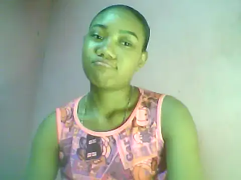 Snapshot of Fariana01 chatting on December 2024 12:42:02 AM Fariana01 online show from December 2024 12:42:02 AM