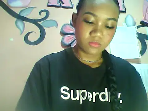 Snapshot of Fariana01 chatting on February 2025 09:04:01 PM Fariana01 online show from February 2025 09:04:01 PM