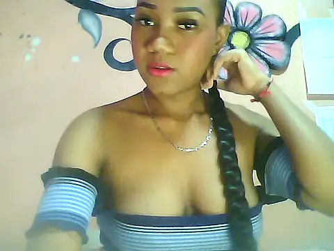 Snapshot of Fariana01 chatting on February 2025 08:34:02 PM Fariana01 online show from February 2025 08:34:02 PM