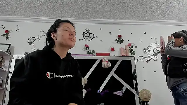 abby eemily online show from October 2025 12:07:02 PM