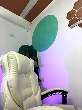 LollaByer online show from November 2025 11:10:02 PM