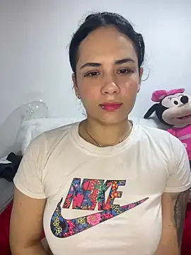 Leyna Kenet online show from December 2024 01:32:01 AM