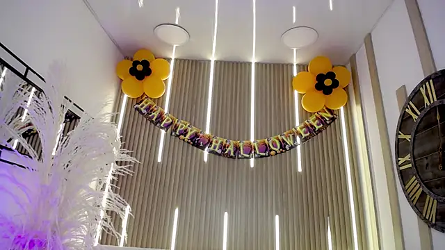 Aniie Doll online show from October 2025 08:54:02 PM