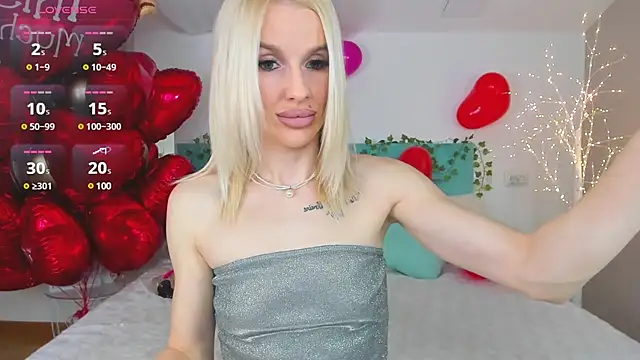 Snapshot of Lana_kitty__ chatting on February 2025 11:20:01 PM Lana kitty online show from February 2025 11:20:01 PM