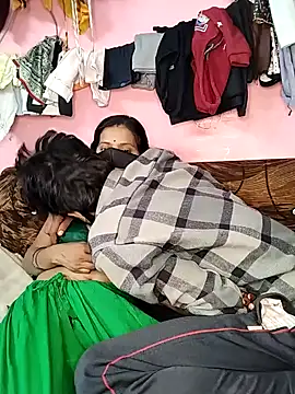 Snapshot of riyagupta5 chatting on November 2025 04:55:01 PM riyagupta5 online show from November 2025 04:55:01 PM