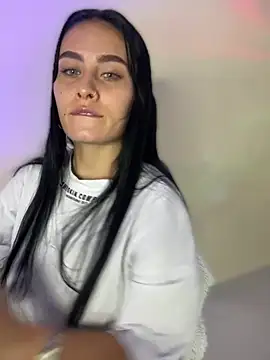 Snapshot of Aria_uwu chatting on June 2026 05:41:01 AM Aria uwu online show from June 2026 05:41:01 AM