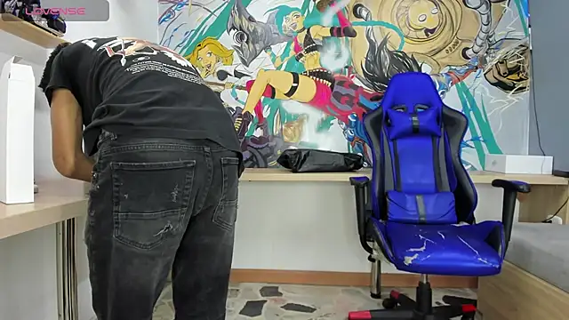 Snapshot of Jeffry_wolvess chatting on January 2025 12:41:02 PM Jeffry wolvess online show from January 2025 12:41:02 PM