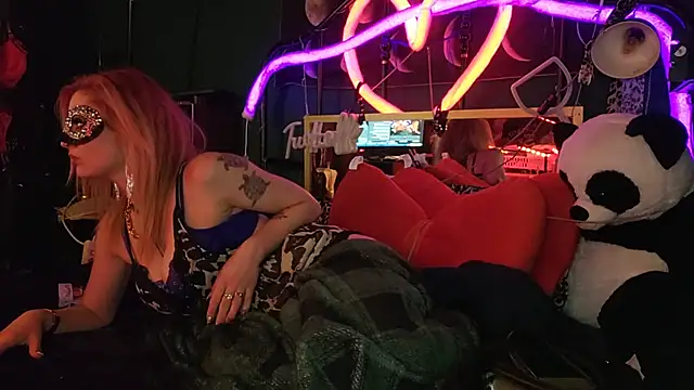 anonymouszN online show from February 2025 12:10:02 AM