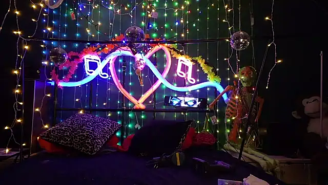 anonymouszN online show from February 2026 09:36:02 PM