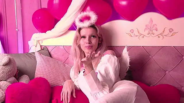 Snapshot of PamelamyDreamys chatting on February 2025 10:44:02 AM PamelamyDreamys online show from February 2025 10:44:02 AM