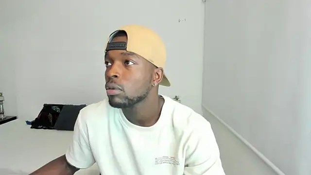 Dylan Taylor online show from February 2025 04:44:01 AM