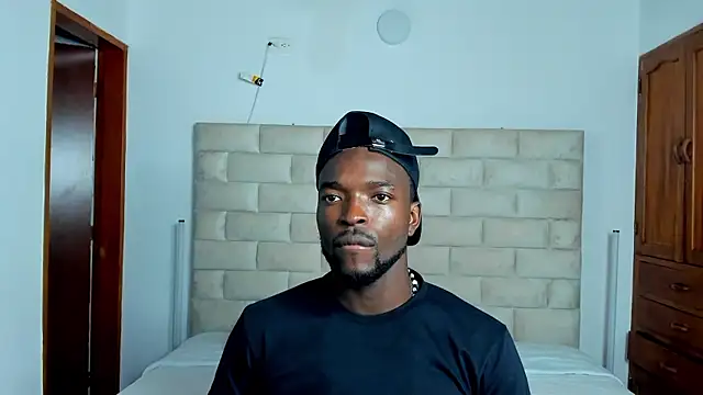 Dylan Taylor online show from January 2026 07:28:02 PM