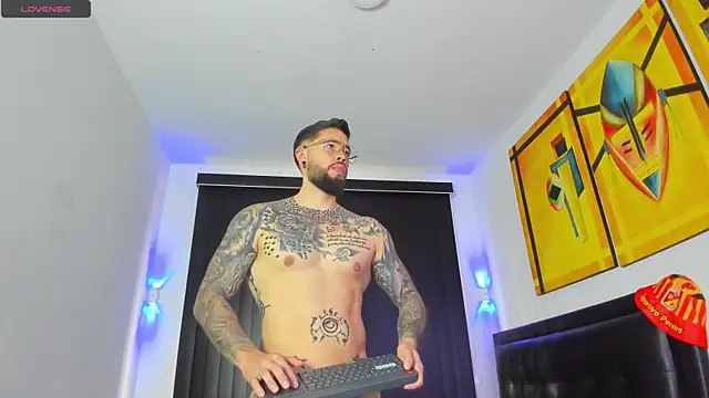 connor santtos online show from March 2025 02:37:02 PM