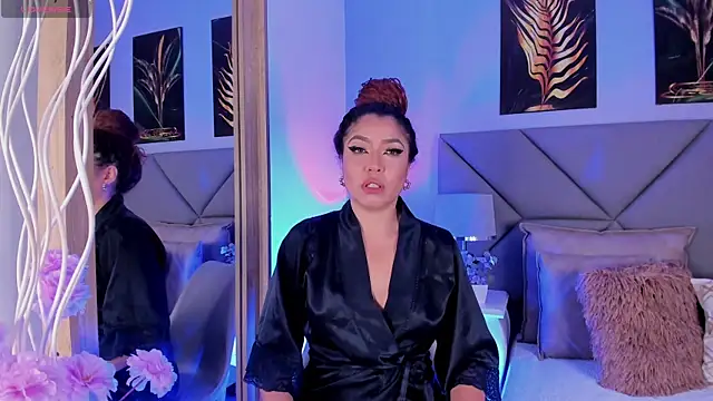 Pamela duque online show from October 2025 08:07:02 PM