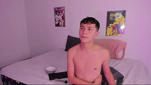 crushnier online show from December 2024 08:11:01 PM