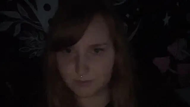 Snapshot of thickgingergoddess chatting on February 2025 02:49:01 AM thickgingergoddess online show from February 2025 02:49:01 AM