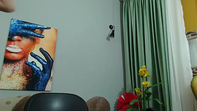 Snapshot of EvySmithXXX chatting on February 2025 06:50:02 AM EvySmithXXX online show from February 2025 06:50:02 AM