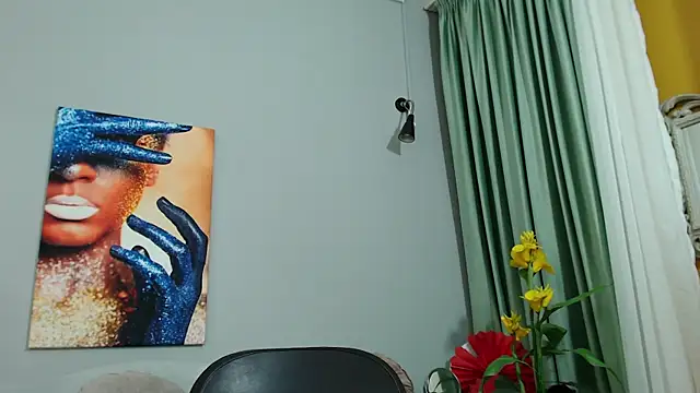 Snapshot of EvySmithXXX chatting on March 2025 07:23:02 AM EvySmithXXX online show from March 2025 07:23:02 AM