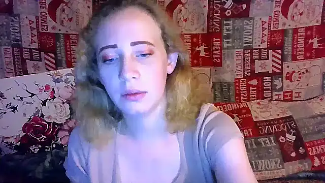 Snapshot of MelxMellie chatting on March 2025 11:44:02 PM MelxMellie online show from March 2025 11:44:02 PM