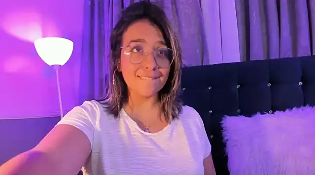 Snapshot of Pandoracherry chatting on February 2025 03:30:01 AM Pandoracherry online show from February 2025 03:30:01 AM