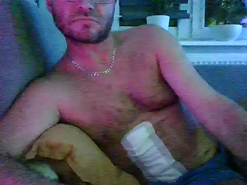 Snapshot of Ak0904 chatting on October 2025 06:28:02 PM Ak0904 online show from October 2025 06:28:02 PM