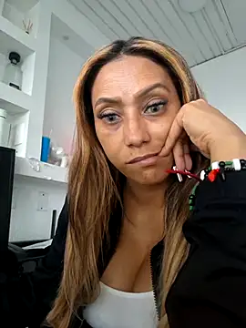 salome drasin online show from January 2026 12:09:02 PM