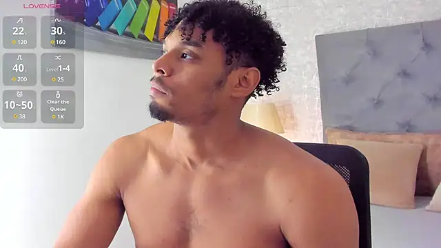 Jacub Micke1 online show from December 2024 01:36:02 AM