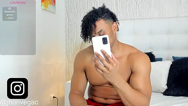 Jacub Micke1 online show from October 2025 02:22:02 AM