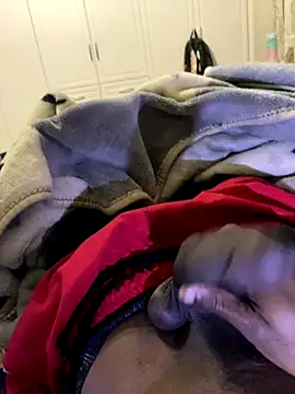 Snapshot of GangsterCouple-Aimy-Jonny chatting on November 2025 07:46:02 PM GangsterCouple-Aimy-Jonny online show from November 2025 07:46:02 PM