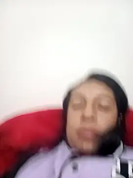 yaz guzman online show from December 2024 11:33:01 AM