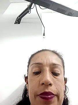 yaz guzman online show from February 2025 10:26:01 PM