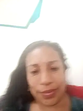 yaz guzman online show from February 2025 05:01:02 PM