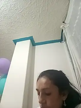 yaz guzman online show from February 2025 03:42:02 AM