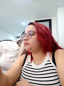 Snapshot of CURVY-HORNY chatting on November 2025 03:07:01 AM CURVY-HORNY online show from November 2025 03:07:01 AM