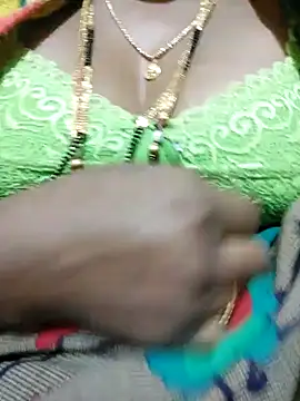 Snapshot of Cute-chinny chatting on January 2025 11:43:01 PM Cute-chinny online show from January 2025 11:43:01 PM