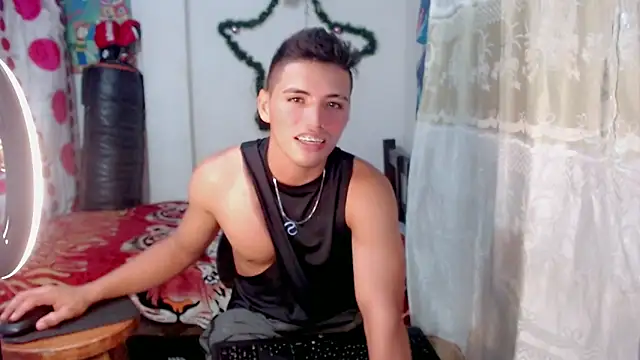 danilo302209 online show from December 2024 10:54:02 PM