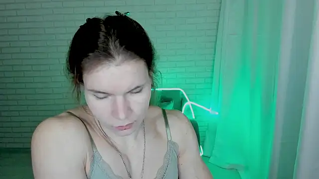 Lisa Ray online show from January 2025 05:10:02 AM