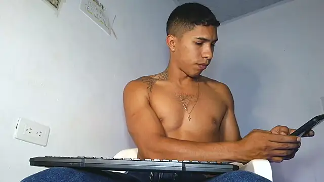 maximo vega newv online show from February 2026 11:54:01 PM