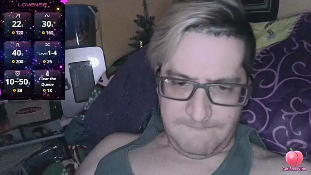 Snapshot of AryanJCole666 chatting on December 2024 08:23:02 PM AryanJCole666 online show from December 2024 08:23:02 PM