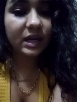 Snapshot of BrendaGirs chatting on January 2025 02:39:02 AM BrendaGirs online show from January 2025 02:39:02 AM