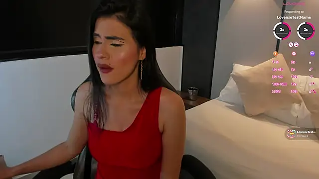 stephanya  online show from October 2025 08:05:01 PM