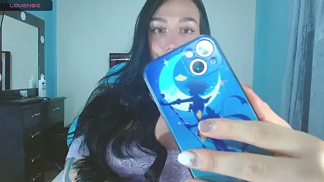 Snapshot of karla_zambrano chatting on November 2025 06:52:02 PM karla zambrano online show from November 2025 06:52:02 PM