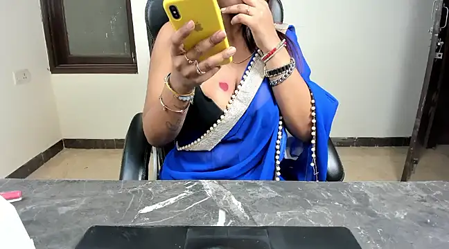 Priyanka Singhal online show from January 2025 05:05:02 PM