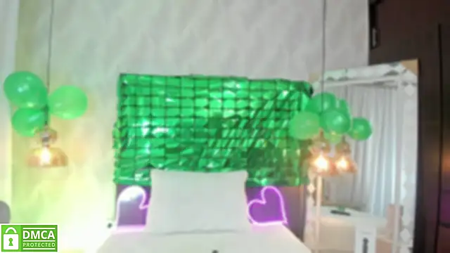 SHARONN     online show from March 2025 04:37:02 AM